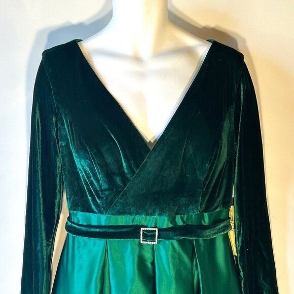 Vintage NWT Kelly Green Velvet & Satin Formal Gown Old Hollywood Prom Wedding - Picture 3 of 10